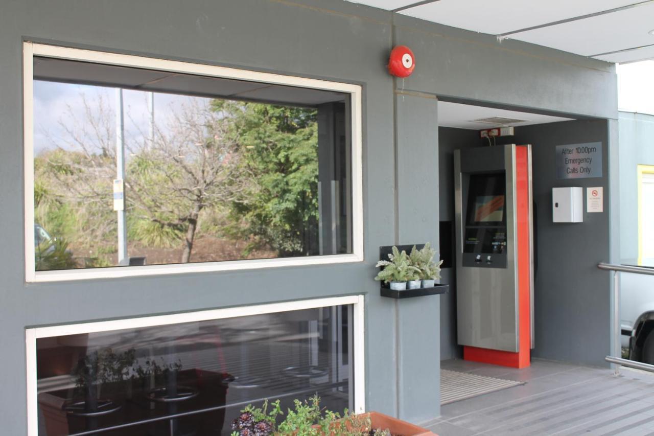 Ibis Budget - Melbourne Airport Tullamarine Exterior foto